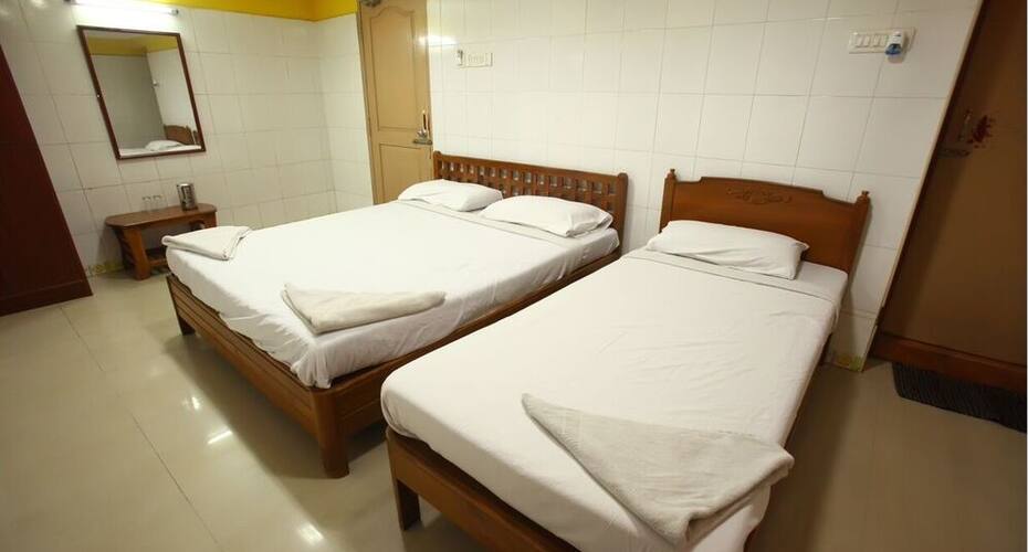 MJ Guest House, Chennai 4